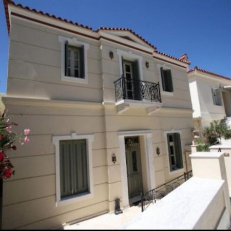 Sofi'S Suites Andros Bagian luar foto