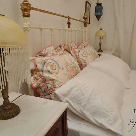 Sofi'S Suites Andros Bagian luar foto