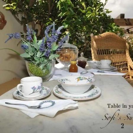 Sofi'S Suites Andros Bagian luar foto