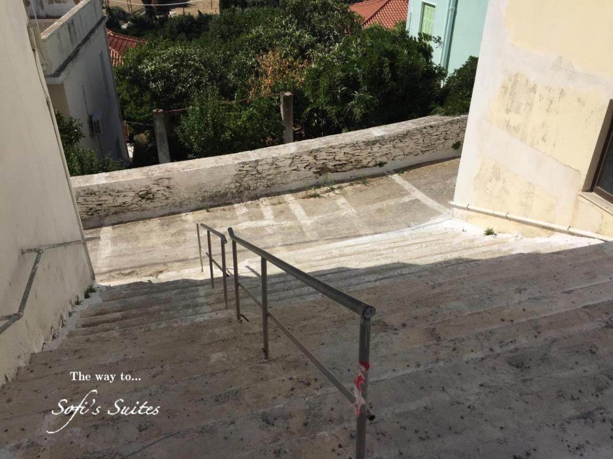 Sofi'S Suites Andros Bagian luar foto