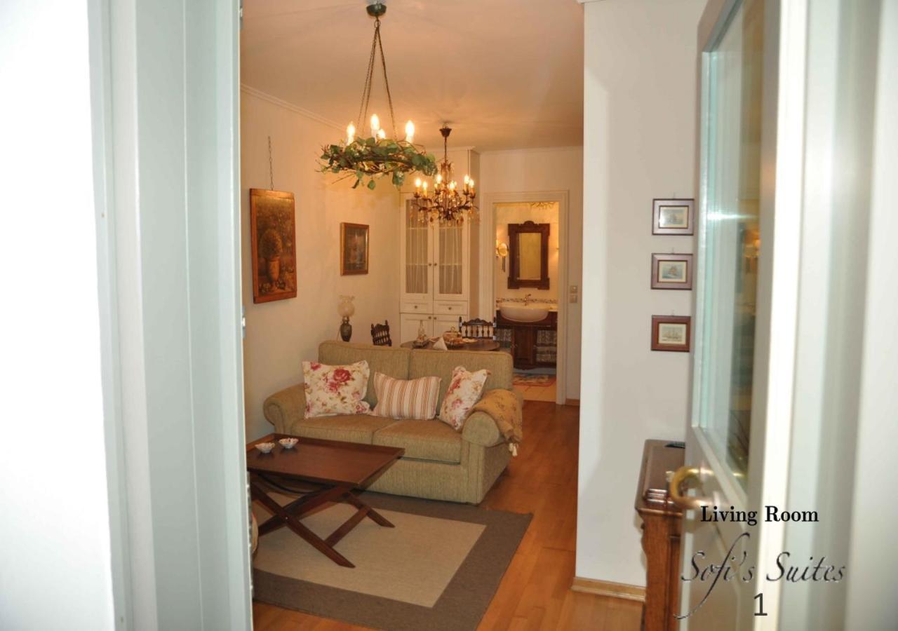 Sofi'S Suites Andros Bagian luar foto