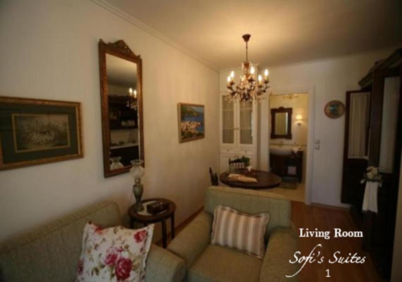 Sofi'S Suites Andros Bagian luar foto