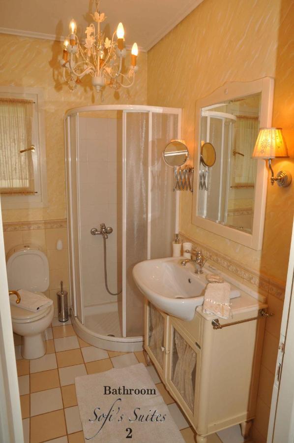 Sofi'S Suites Andros Bagian luar foto