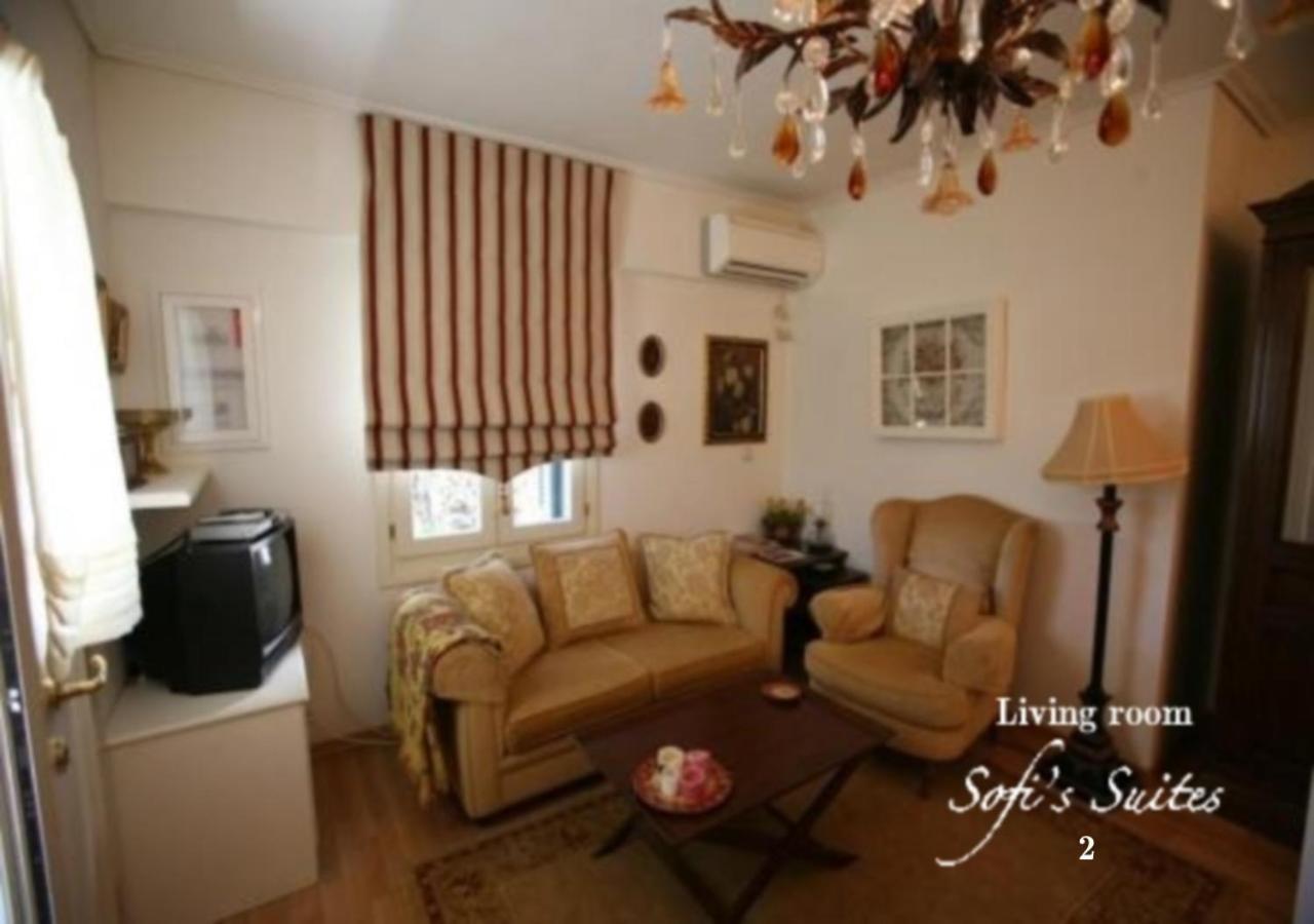 Sofi'S Suites Andros Bagian luar foto