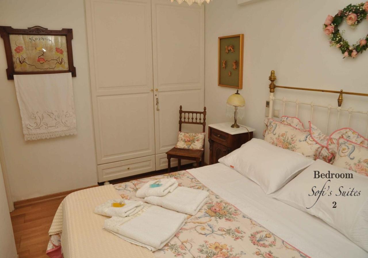 Sofi'S Suites Andros Bagian luar foto